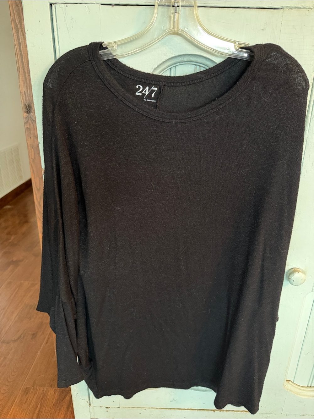 Women's Black Lightweight Long-Sleeve Pullover Dolman